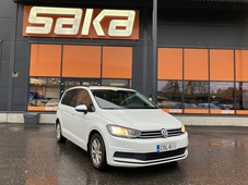 Volkswagen Touran vaihtoauto