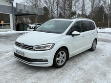Volkswagen Touran vaihtoauto