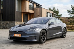 Tesla Model S vaihtoauto