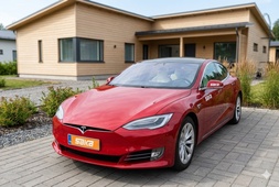 Tesla Model S vaihtoauto