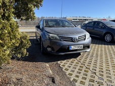 Toyota Avensis vaihtoauto