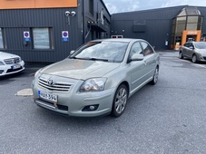 Toyota Avensis vaihtoauto