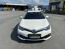 Toyota Auris vaihtoauto