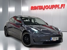 Tesla Model 3 vaihtoauto
