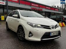 Toyota Auris vaihtoauto