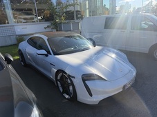 Porsche Taycan vaihtoauto