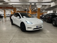 Tesla Model Y vaihtoauto