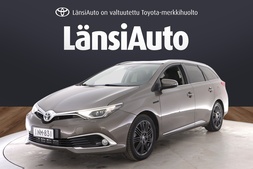 Toyota Auris vaihtoauto