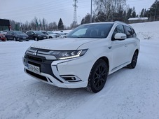 Mitsubishi Outlander PHEV vaihtoauto