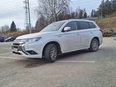 Mitsubishi Outlander PHEV vaihtoauto