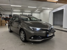 Toyota Auris vaihtoauto