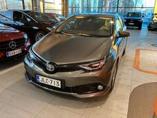Toyota Auris vaihtoauto