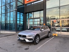 Volvo V60 Cross Country vaihtoauto