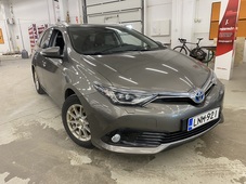 Toyota Auris vaihtoauto