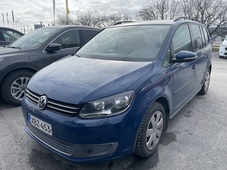 Volkswagen Touran vaihtoauto