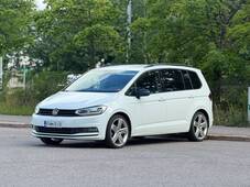 Volkswagen Touran vaihtoauto
