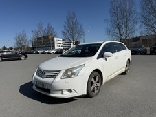 Toyota Avensis vaihtoauto