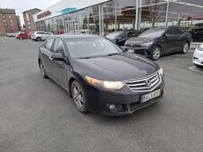 Honda Accord vaihtoauto