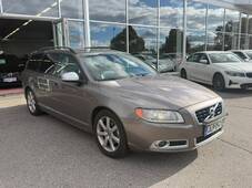 Volvo V70 vaihtoauto
