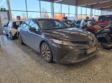 Toyota Camry vaihtoauto