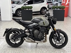 Triumph TR vaihtoauto
