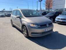 Volkswagen Touran vaihtoauto