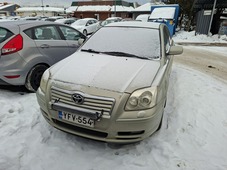 Toyota Avensis vaihtoauto
