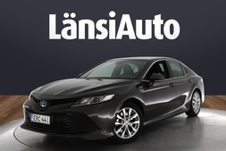 Toyota Camry vaihtoauto