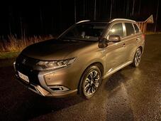 Mitsubishi Outlander PHEV vaihtoauto