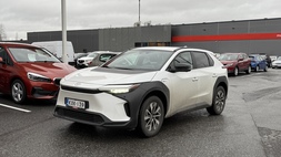 Toyota bZ4X vaihtoauto