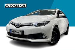 Toyota Auris vaihtoauto