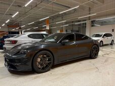 Porsche Taycan vaihtoauto