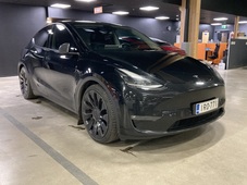 Tesla Model Y vaihtoauto
