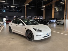Tesla Model 3 vaihtoauto