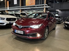 Toyota Auris vaihtoauto