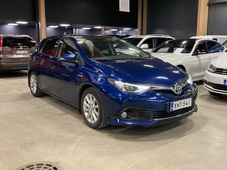Toyota Auris vaihtoauto