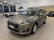Peugeot 5008 vaihtoauto