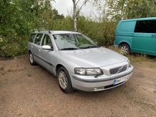 Volvo V70 vaihtoauto