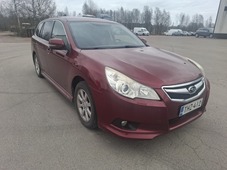 Subaru Legacy vaihtoauto