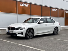 BMW 330 vaihtoauto