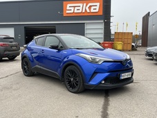 Toyota C-HR vaihtoauto