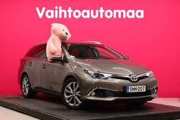 Toyota Auris vaihtoauto