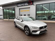 Volvo V60 Cross Country vaihtoauto