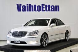 Toyota Crown vaihtoauto