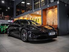 Porsche Taycan vaihtoauto