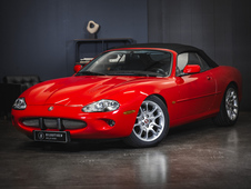 Jaguar XKR vaihtoauto