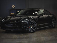 Porsche Taycan vaihtoauto