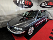 Volvo V70 vaihtoauto