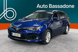 Toyota Auris vaihtoauto