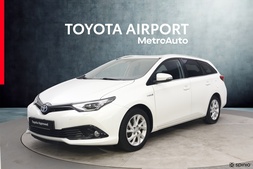Toyota Auris vaihtoauto